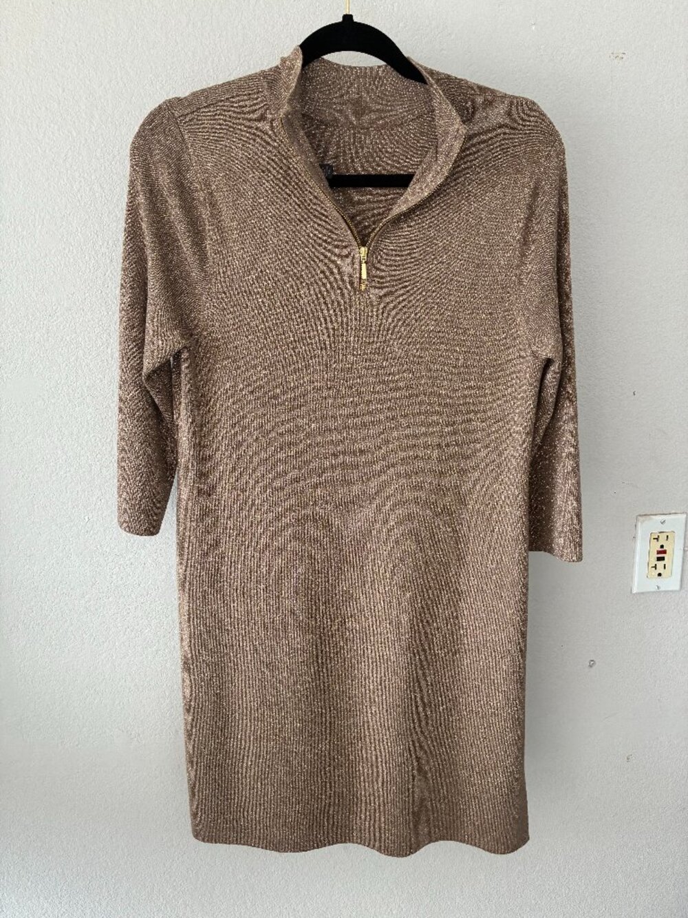 Travelers Collection tane with gold specs top
